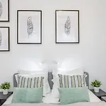 Modern Cozy Studio At The Center
